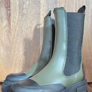 GANNI Green Leather Chelsea Boots
